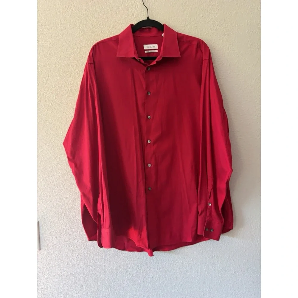 Men's Calvin Klein dress shirt size 17.5 Neck 34/35 Sleeve Red Textured